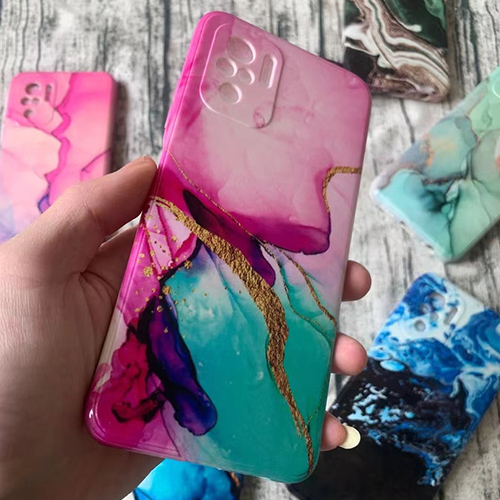 ปกหลังพิมพ์ครึ่งยูวี